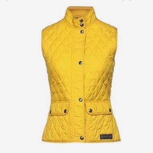 Belstaff vest yellow. Fits like US 2. NWT